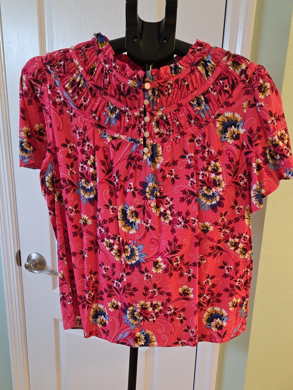 LOFT Hot Pink Floral Ruffle-Neck Short Sleeve Blouse